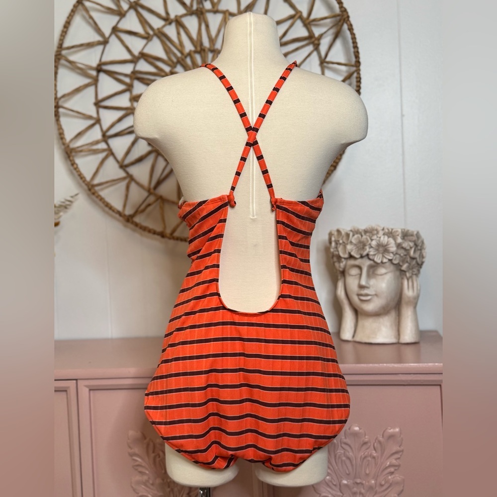 Women’s retro-style Orange and navy Striped Swimsuit‎ 1X. Tried on but not worn - Picture 3 of 4